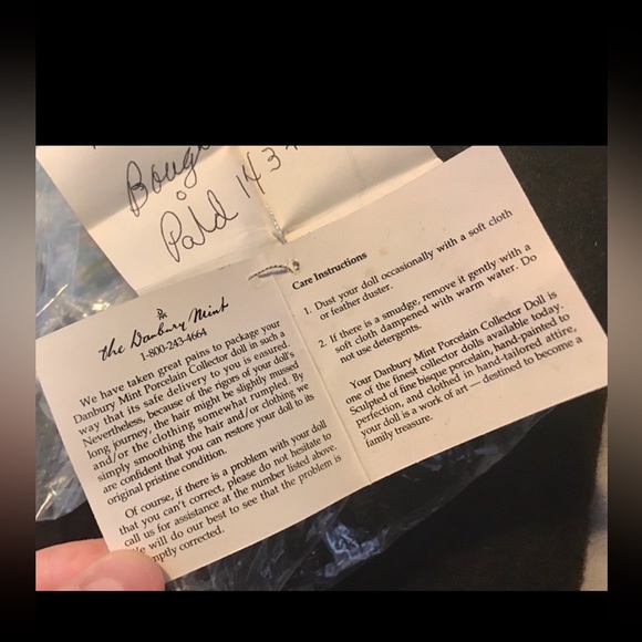 SHIRLEY TEMPLE/DANBURY MINT ”CORKY”& PORCELAIN DOLL BNIB  W/CERTIFICATE - Picture 10 of 14